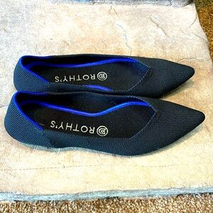 🤩Rothy’s The Point🤩